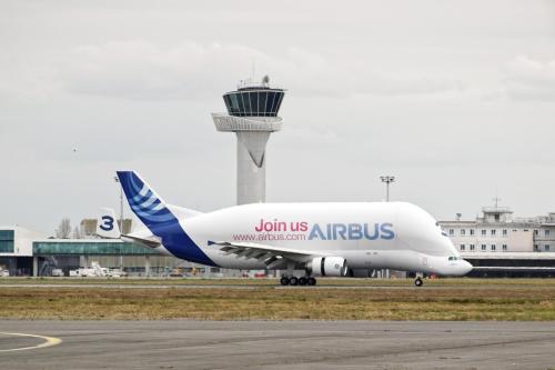 wing-view airbus-beluga 01